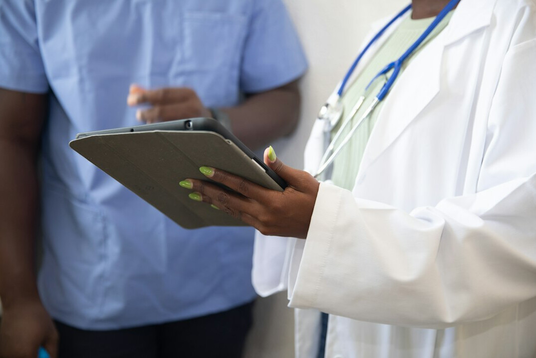 doctor consulting patient